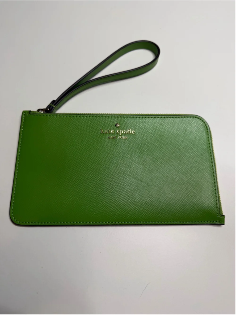 Women's Kate Spade One Size Green Saffiano Leather Wristlet